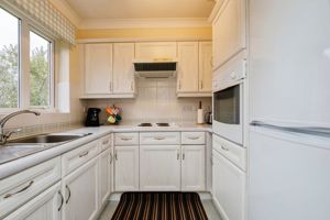 KITCHEN- click for photo gallery